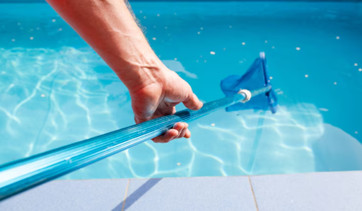 Swimming Pool Cleaning Process