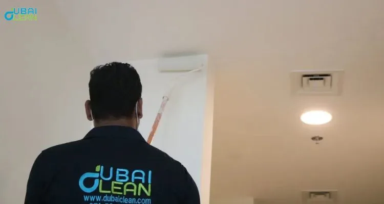 Villa painting cost breakdown chart showing Dubai pricing from AED 2500 for 2-bedroom to higher rates for luxury villas with professional painters
