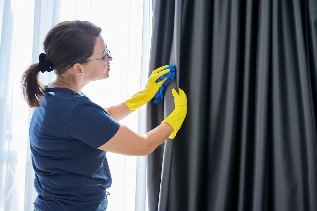 Curtains / Drapes Cleaning