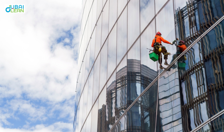  High-Rise Window Cleaning in Dubai – Professional & Affordable Service