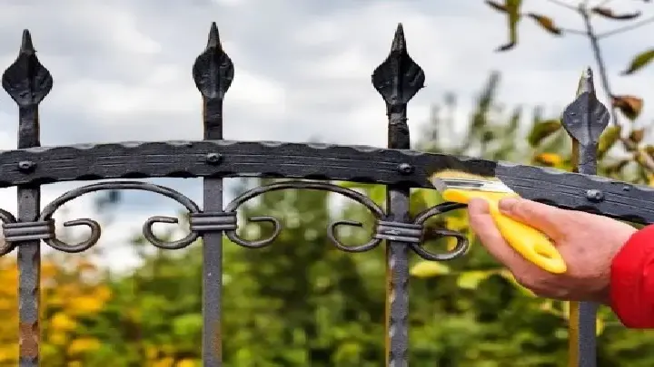 dcs mettallic fence painting1